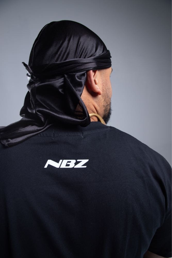 ELEVATED THINKING // BLACK MODE T-SHIRT - No Basic Zone