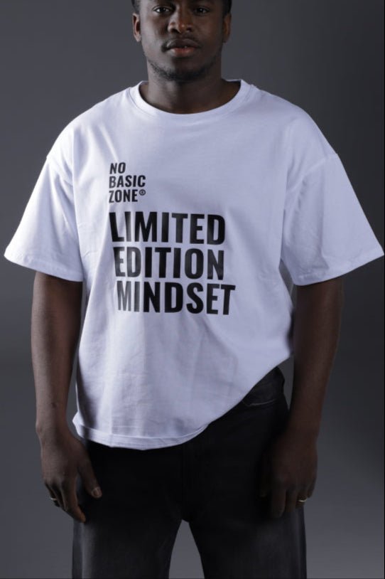 ONE OF ONE // WHITE T-SHIRT - No Basic Zone