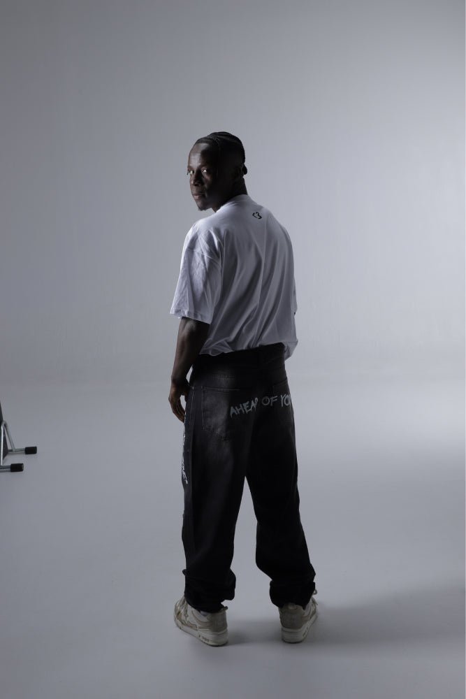 RAW MOVEMENT // WHITE T-SHIRT - No Basic Zone