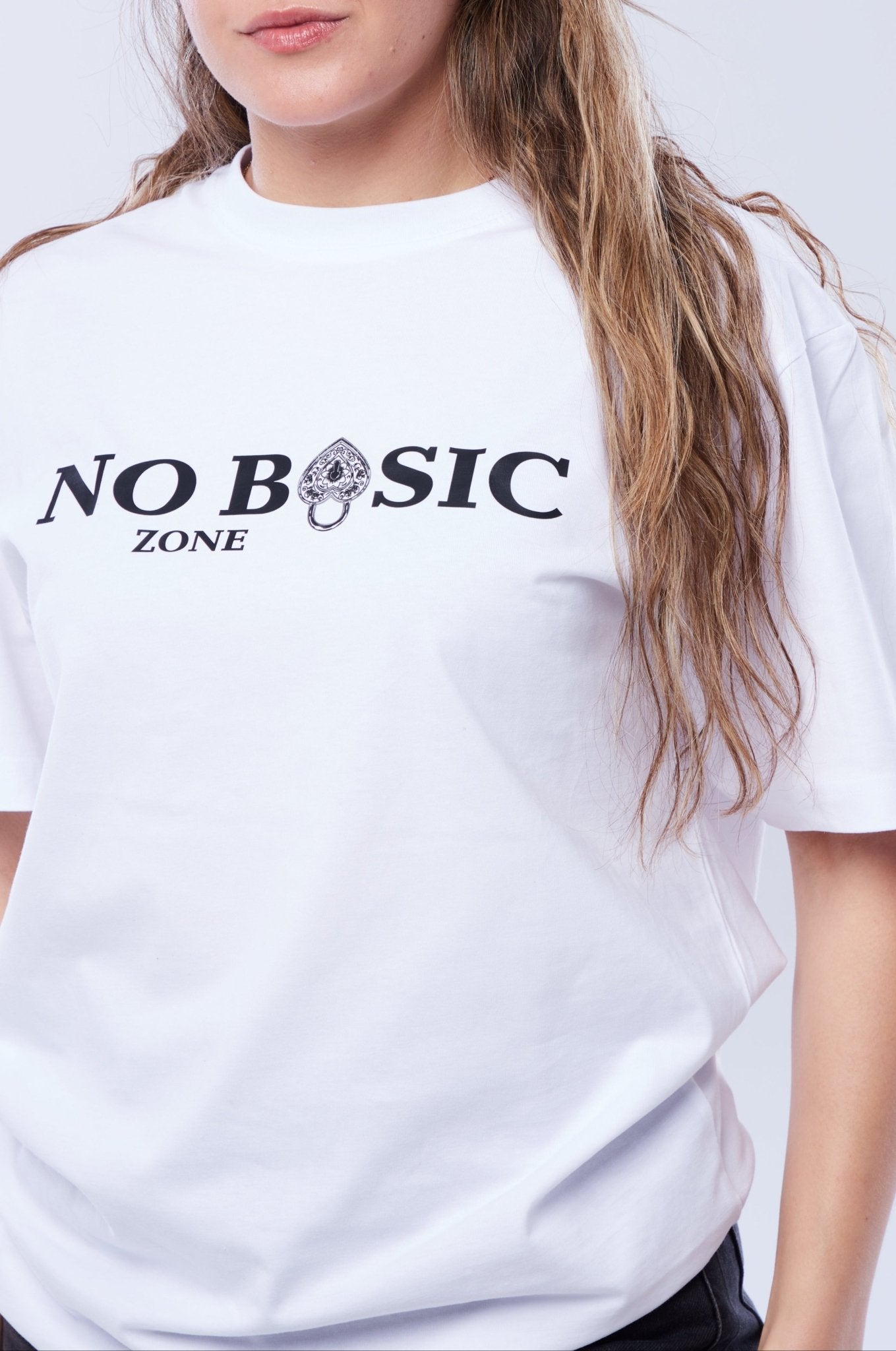 AMBITION MODE // WHITE T-SHIRT - No Basic Zone