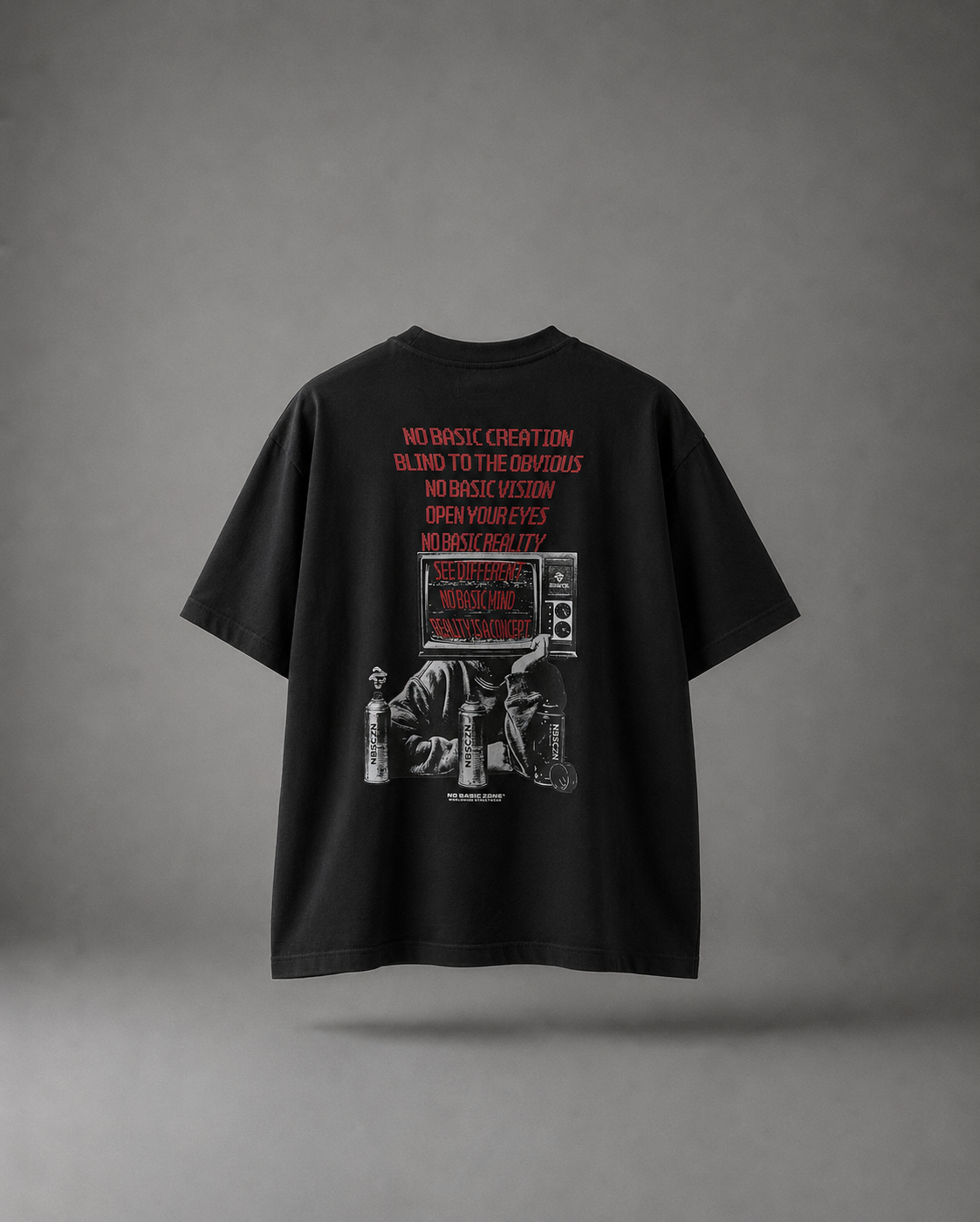 Camiseta negra de manga corta de la marca No Basic Zone, estilo casual y cómoda para uso diario.