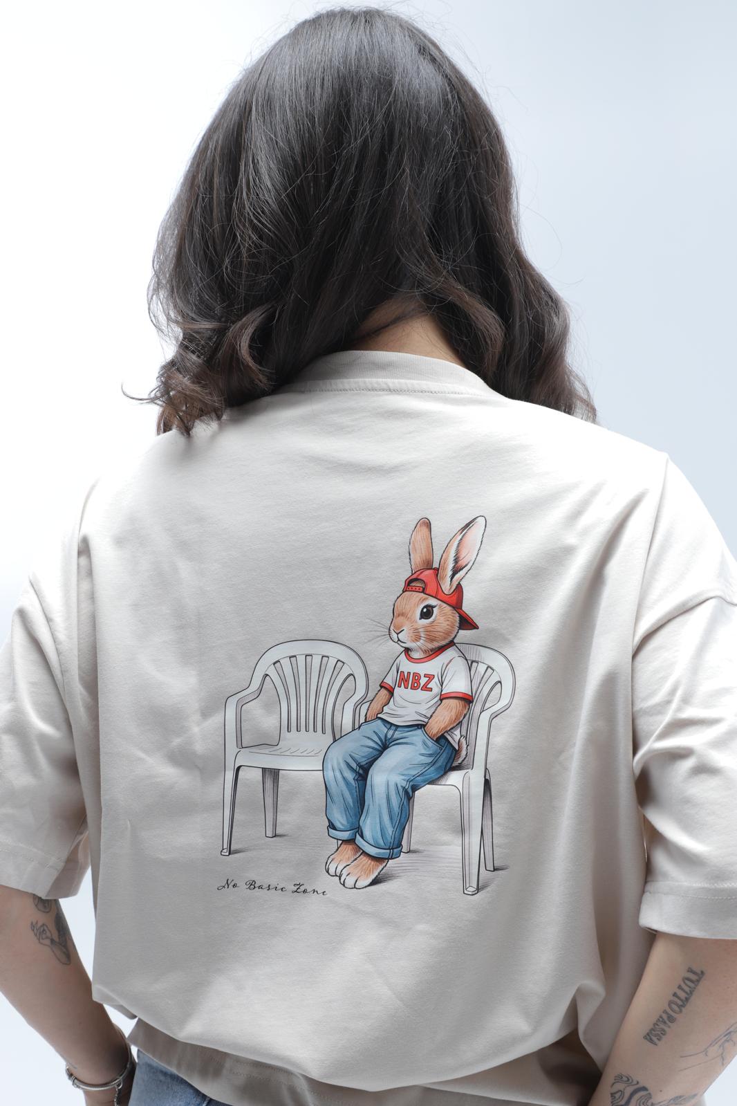 COMPANY // BEIGE T-SHIRT