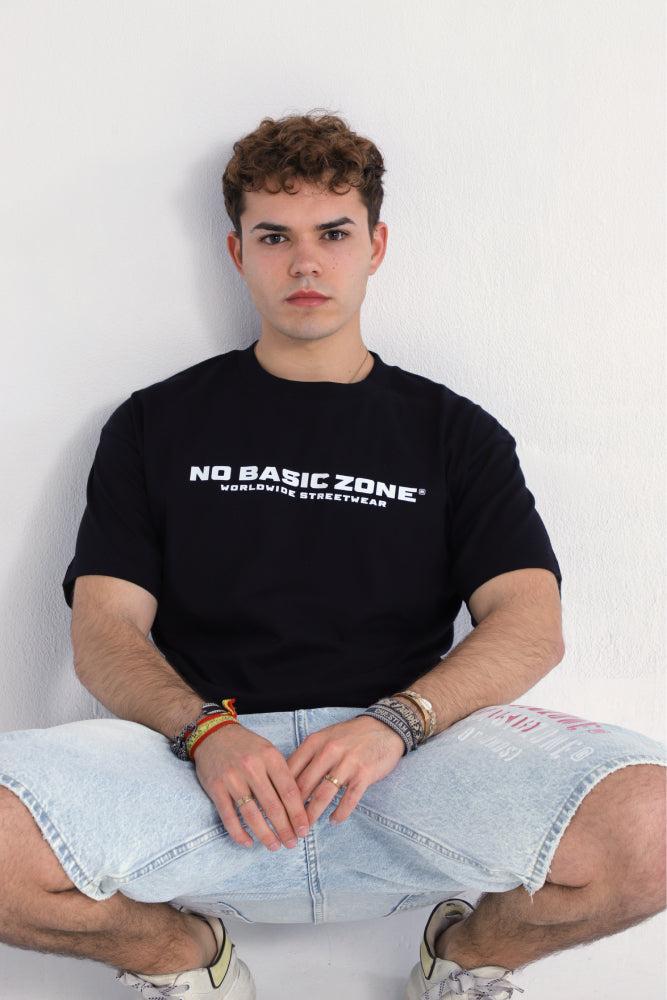 WORLDWIDE // BLACK-WHITE T-SHIRT - No Basic Zone