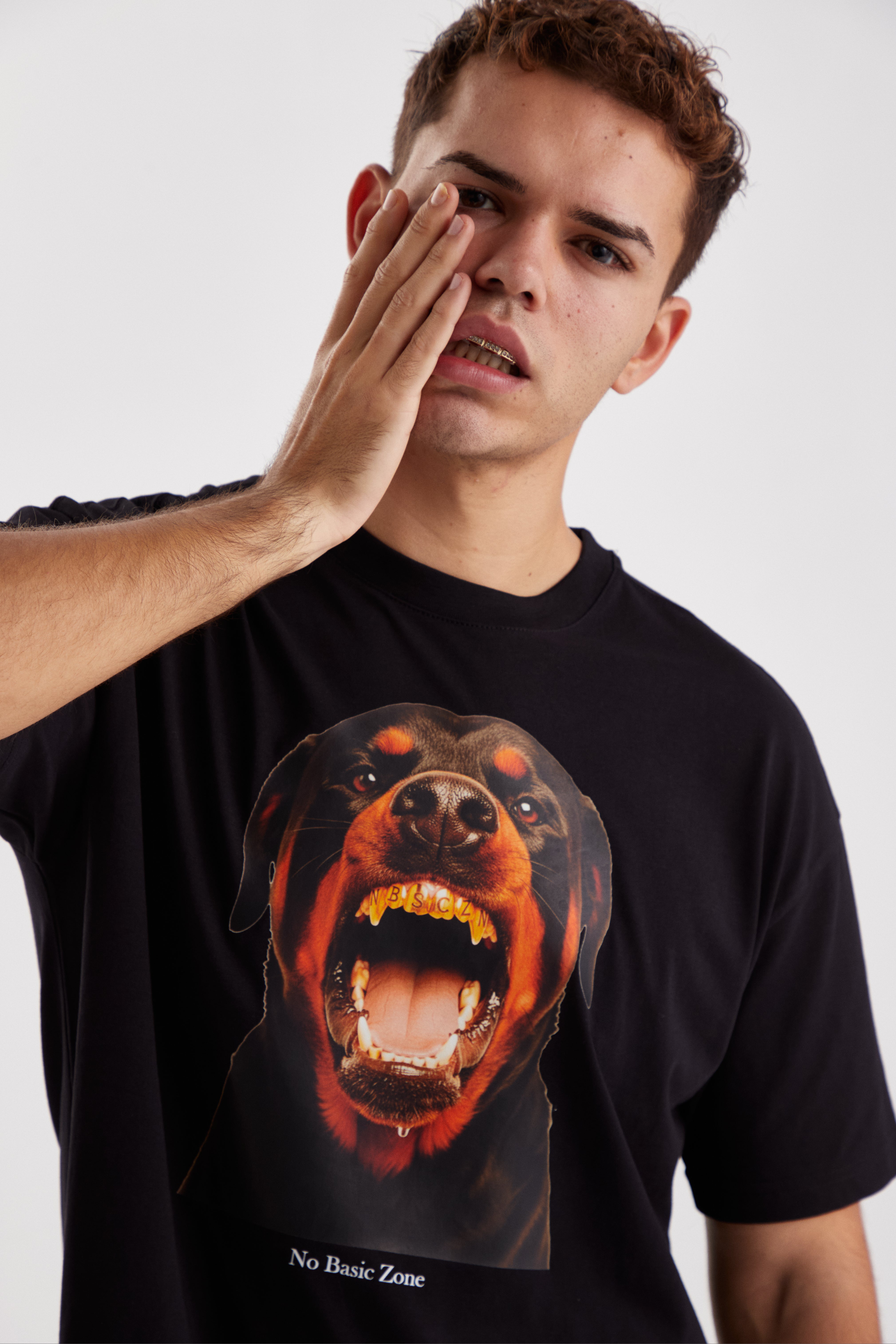 ROW DOG // BLACK T-SHIRT