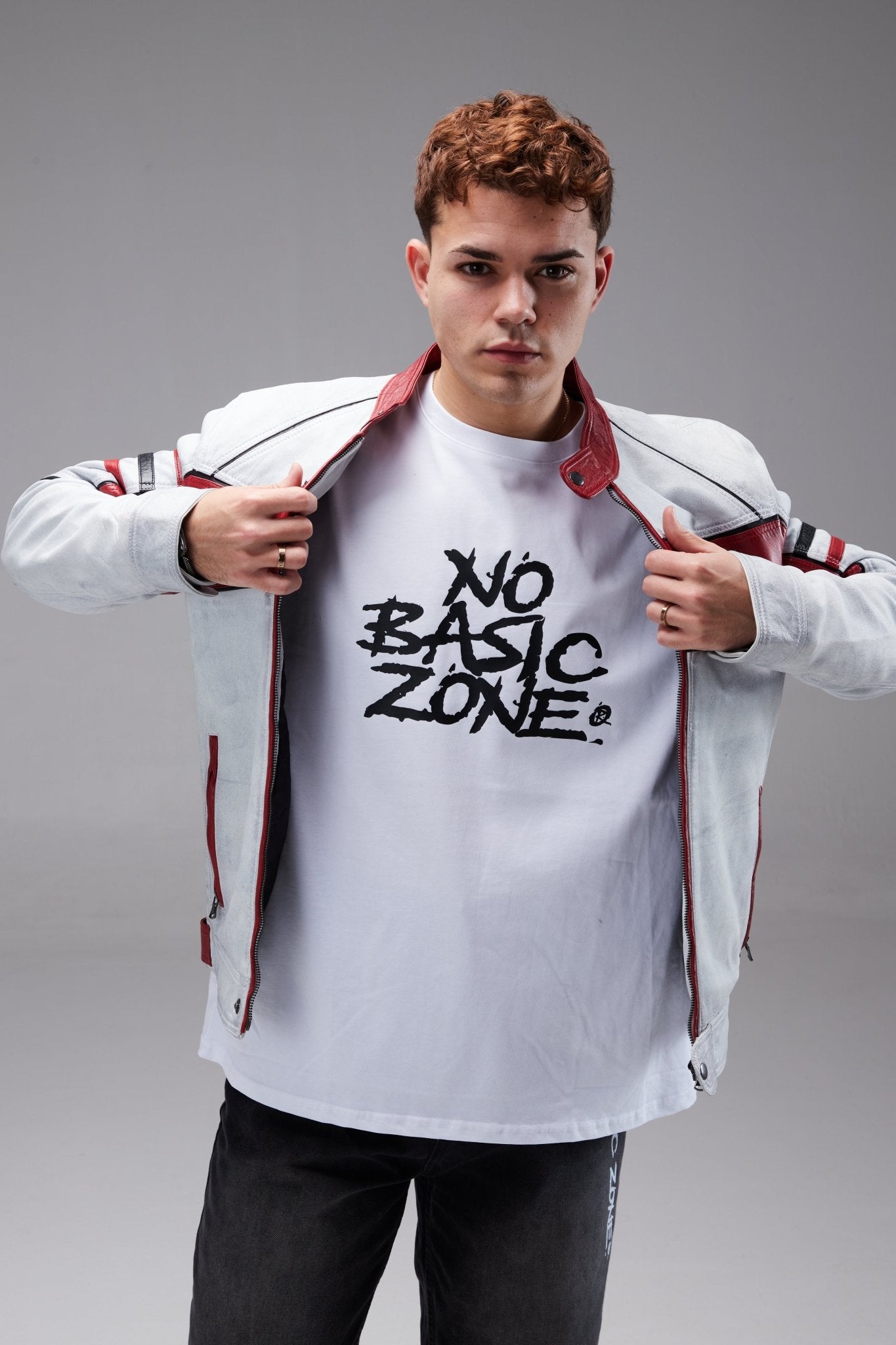 RAW MOVEMENT // WHITE T-SHIRT - No Basic Zone