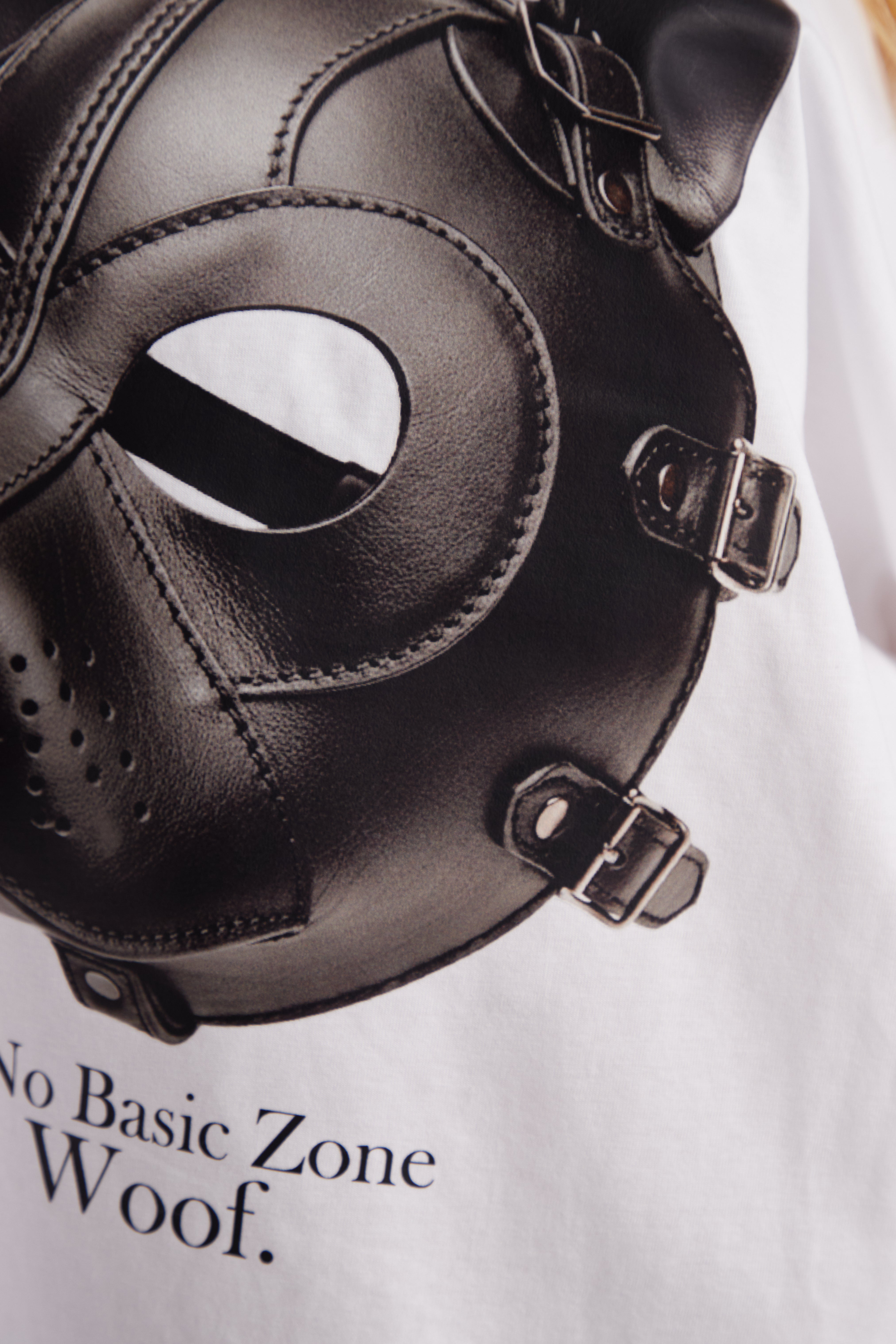 METAL DOG // WHITE T-SHIRT