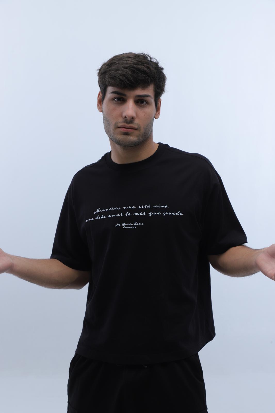 FACTS // BLACK T-SHIRT